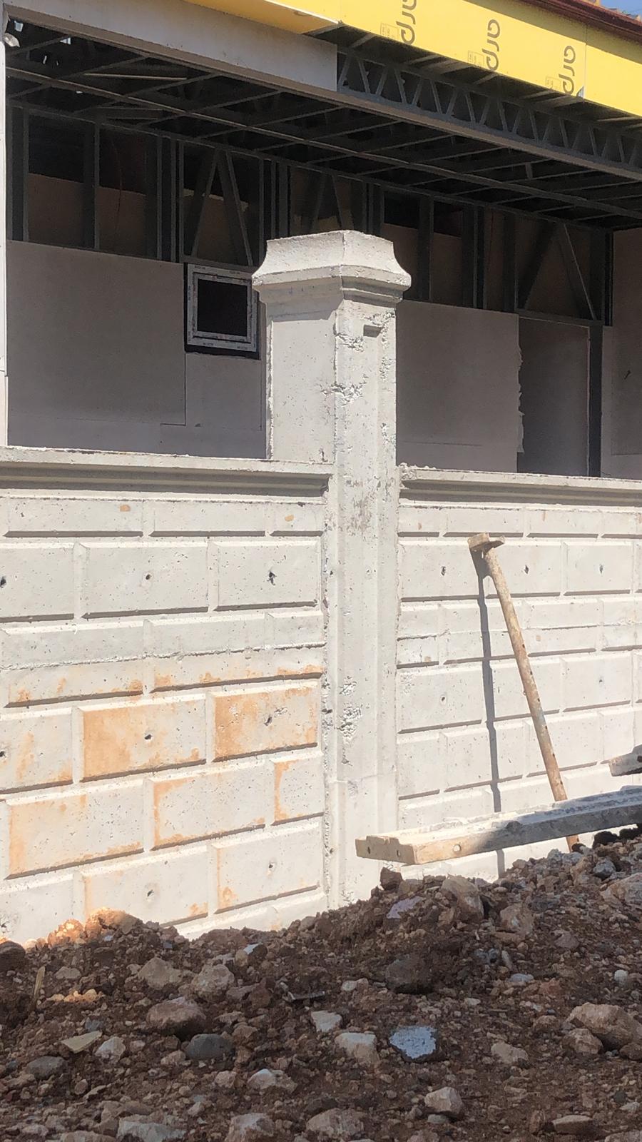 Sütunlu Çevre Duvarı